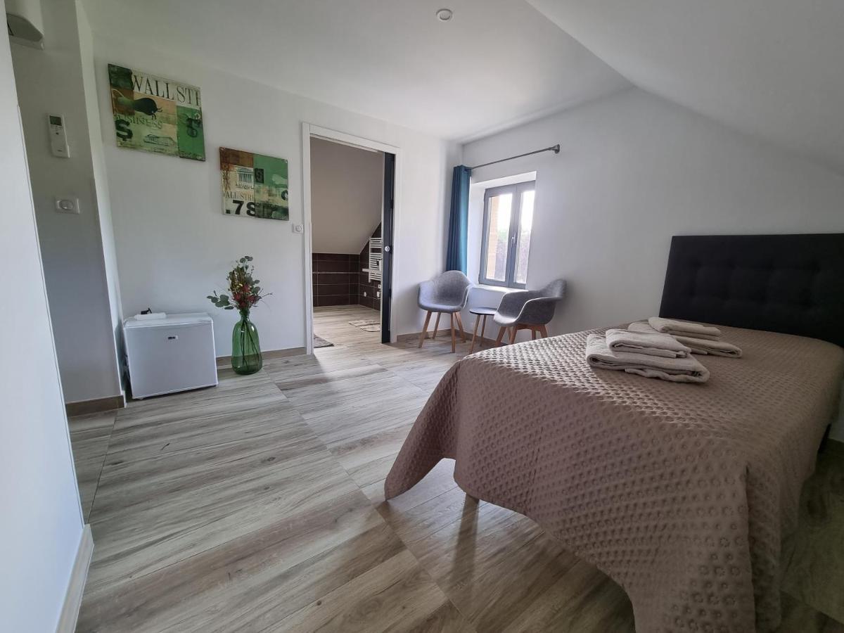 Le 4 Bed & Breakfast Montignac-Lascaux Eksteriør bilde