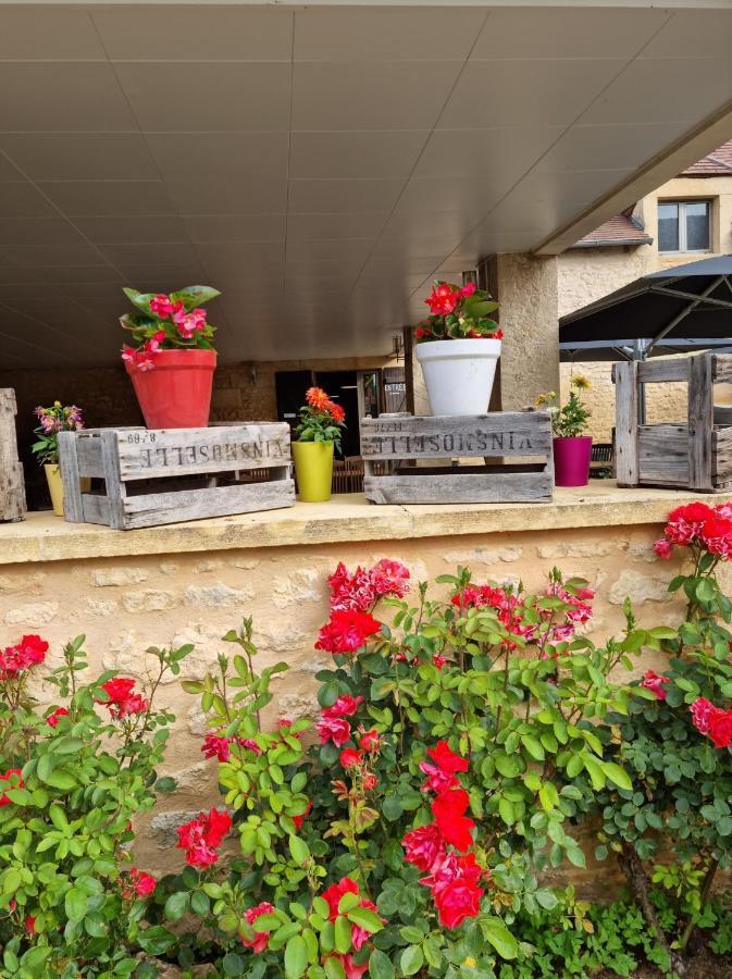Le 4 Bed & Breakfast Montignac-Lascaux Eksteriør bilde