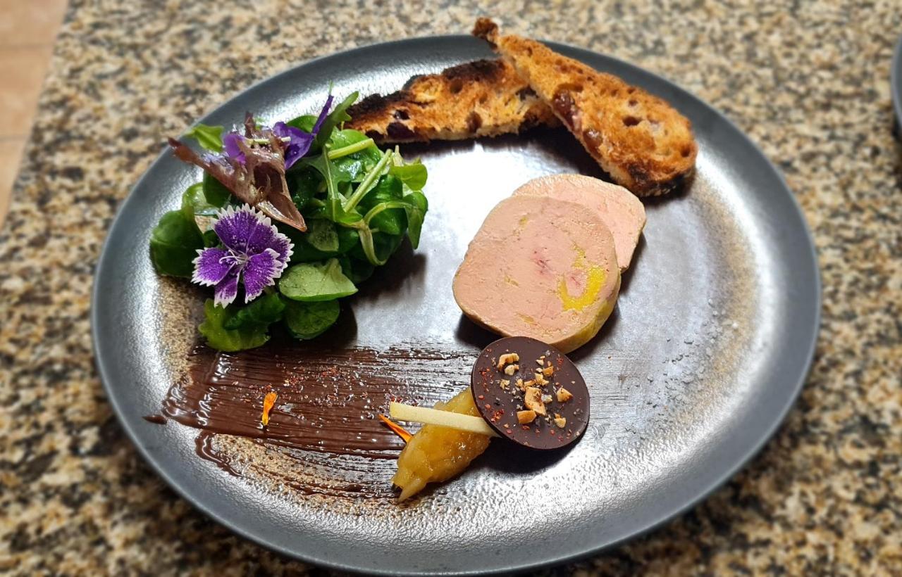 Le 4 Bed & Breakfast Montignac-Lascaux Eksteriør bilde